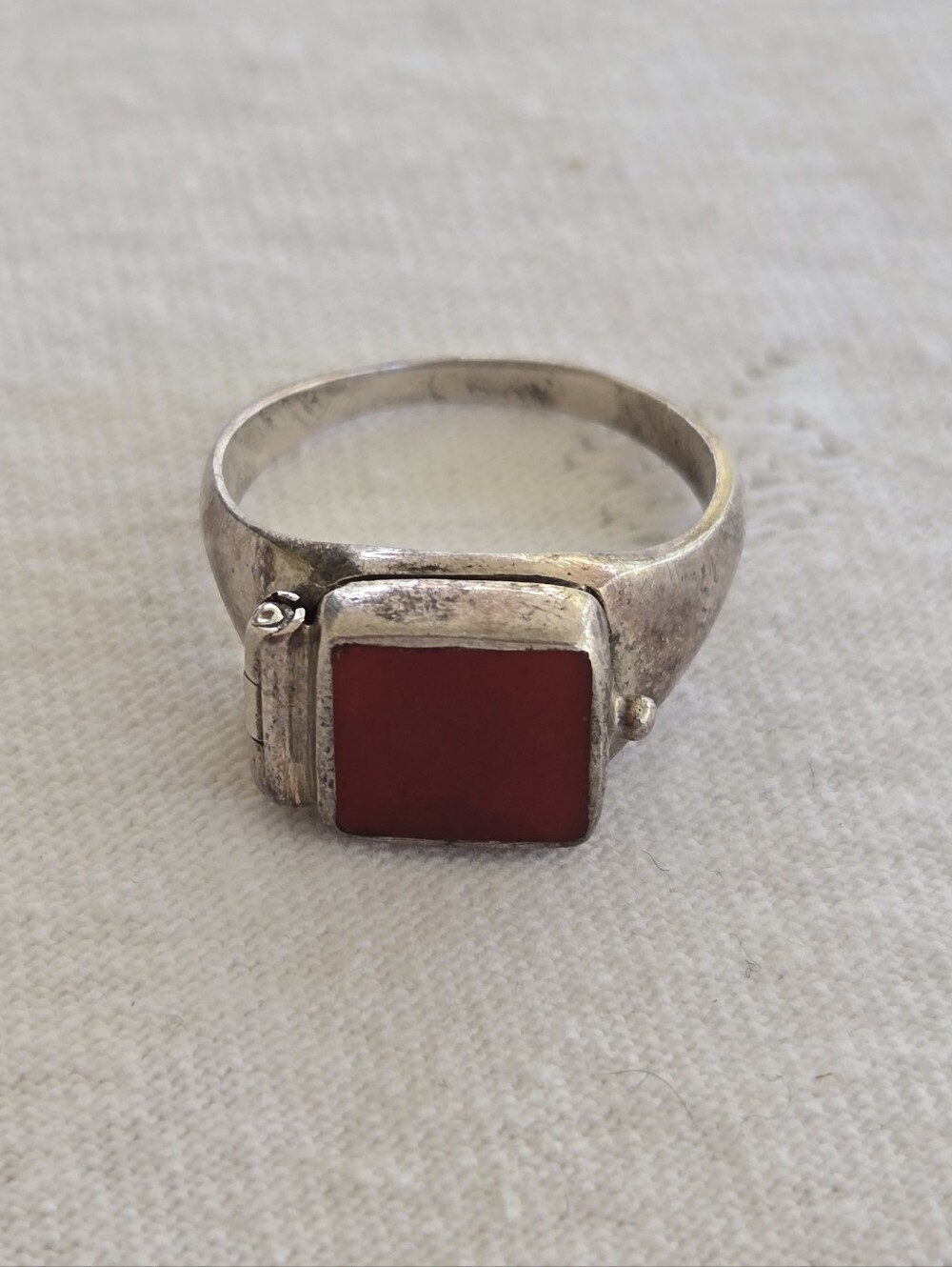 Vintage Sterling Silver Orange Stone Rectangle Secret Compartment Ring Size 9.25